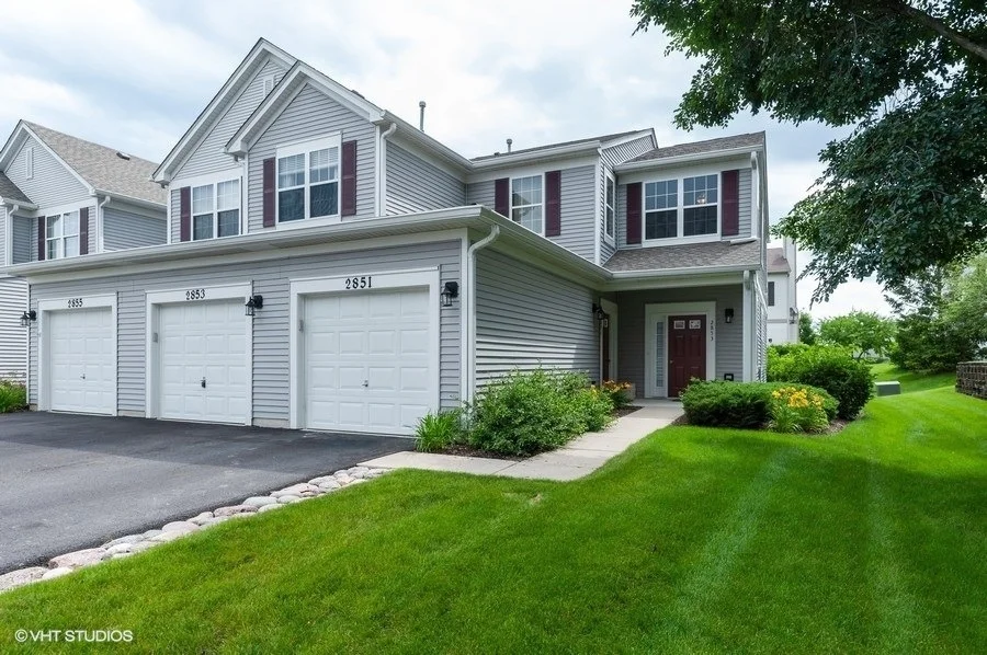 Unit for sale at 2851 Falling Waters Drive, Lindenhurst, IL 60046