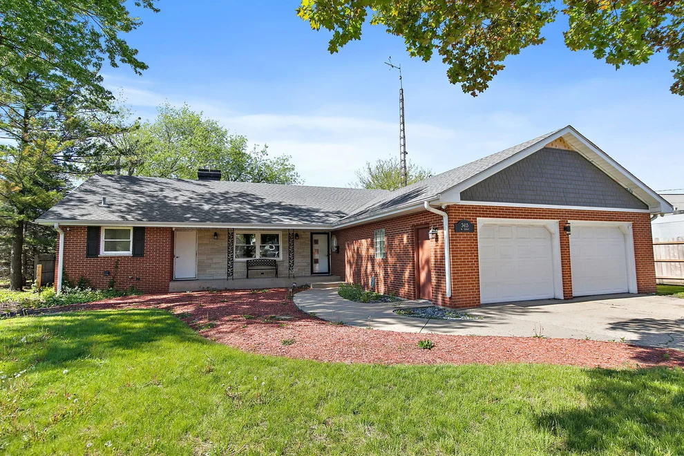 Unit for sale at 3415 Venice Avenue, McHenry, IL 60050