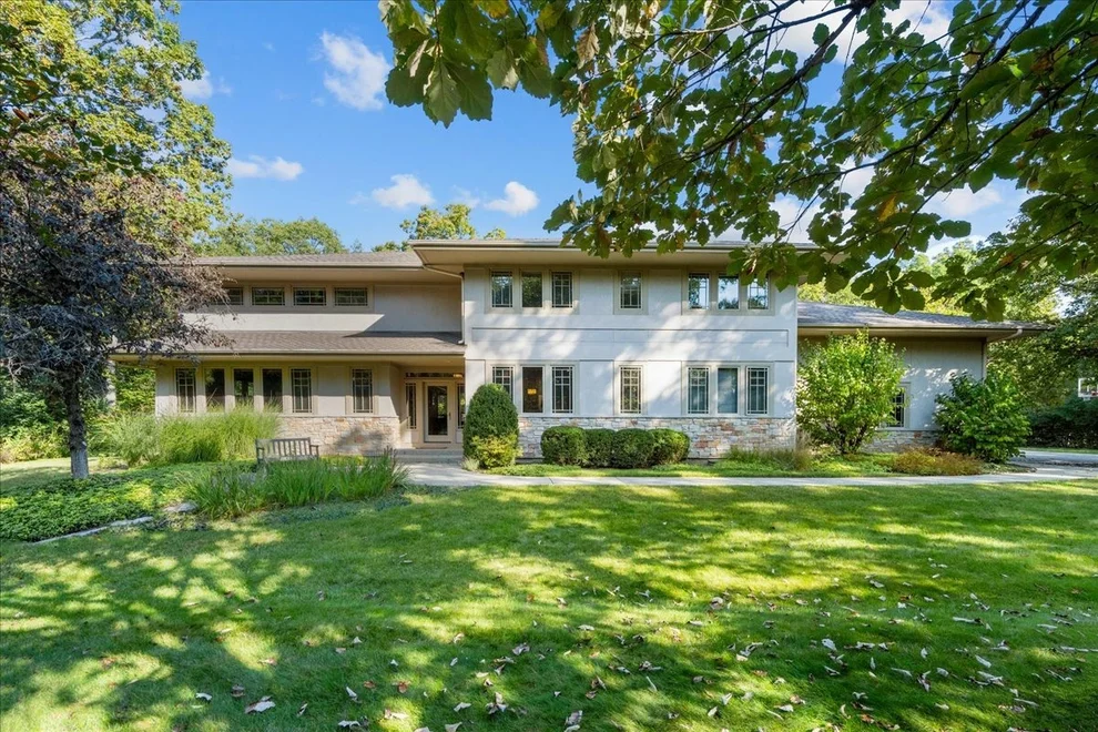 Unit for sale at 3 Hickory Lane, Northbrook, IL 60062