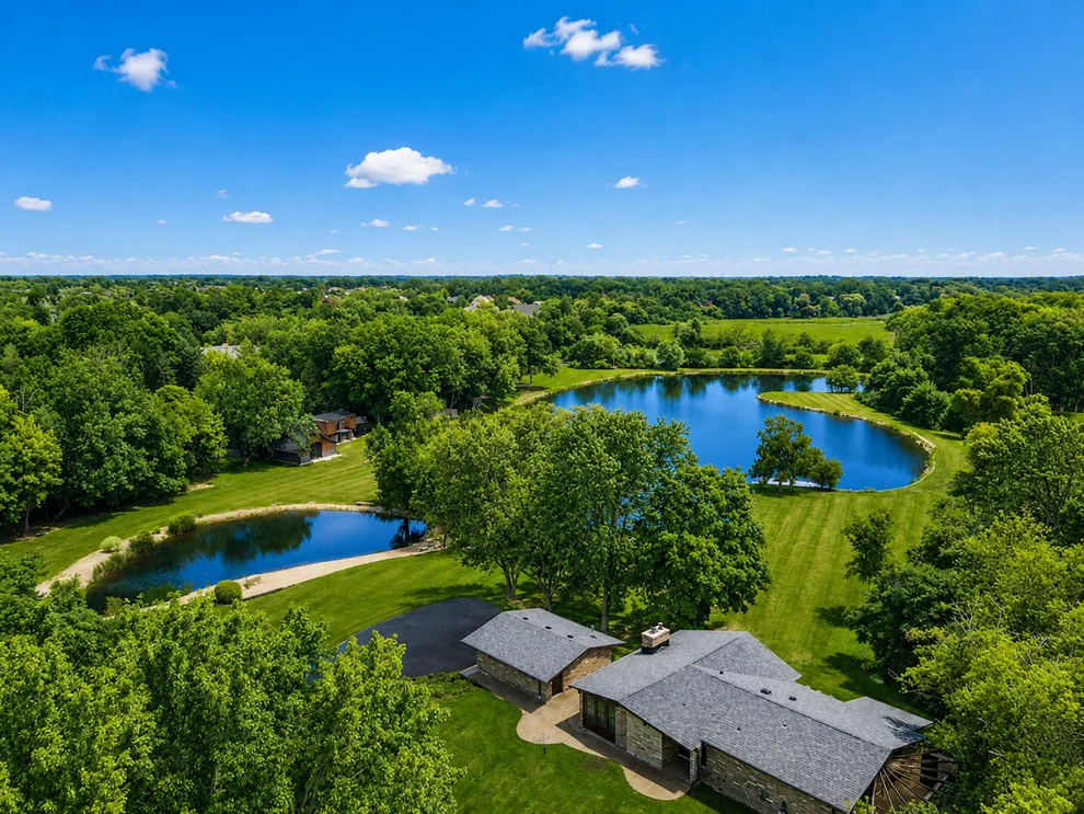 Unit for sale at 330 S Barrington Road, Barrington, IL 60010