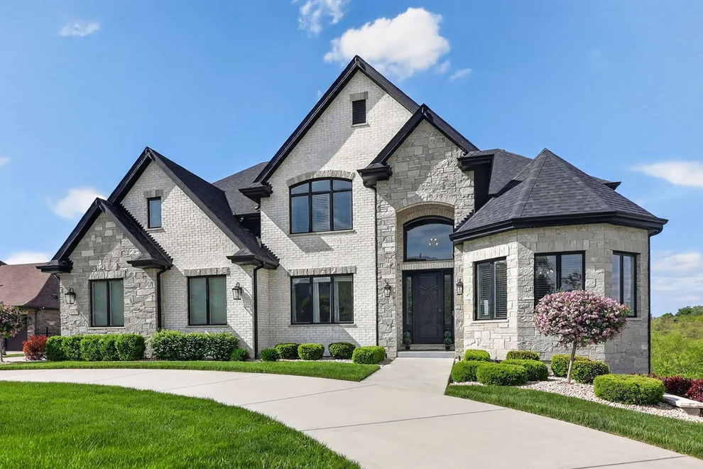 Unit for sale at 11022 Fawn View Circle, Orland Park, IL 60467