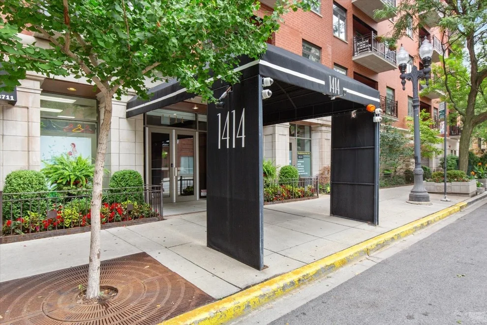 Unit for sale at 1414 N WELLS Street, Chicago, IL 60610