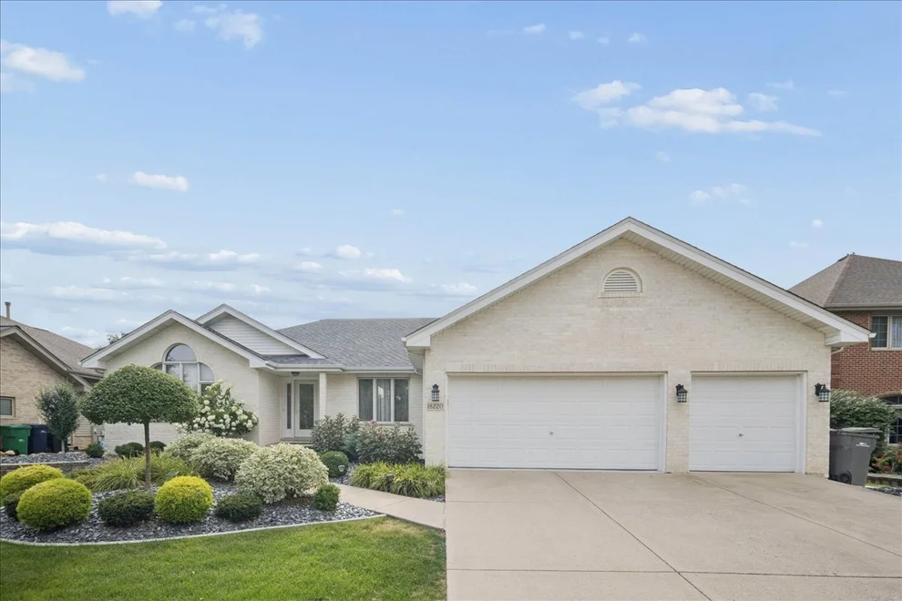 Unit for sale at 18220 Hidden Valley Cove, Orland Park, IL 60467