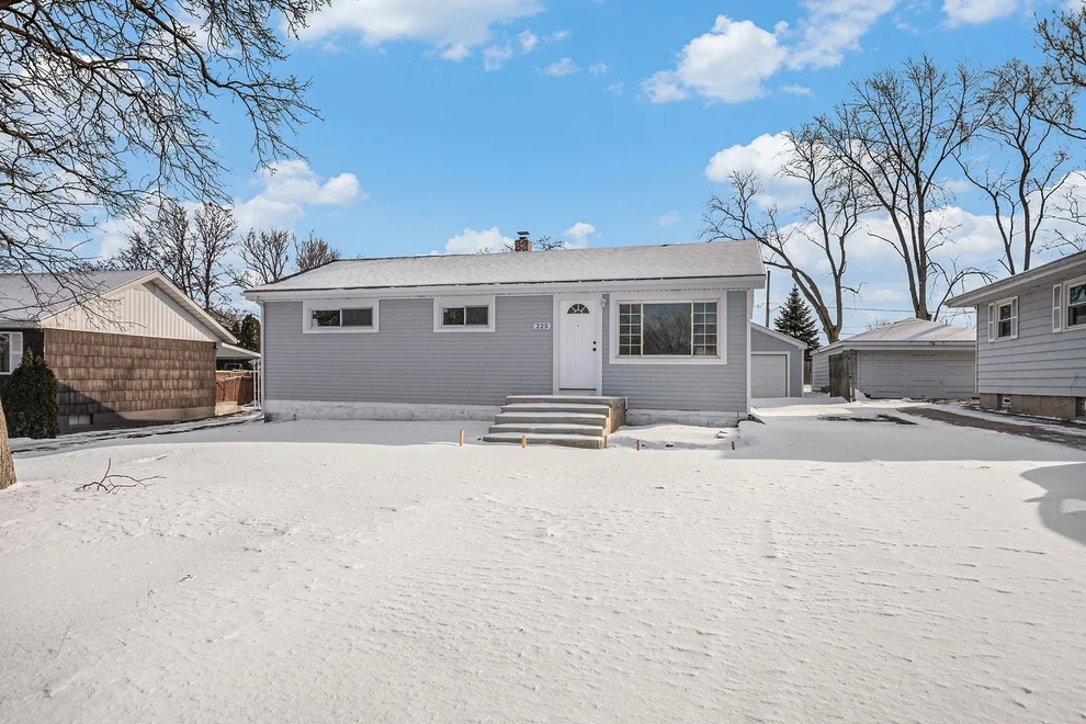 Unit for sale at 225 Sunrise Avenue, Willowbrook, IL 60527