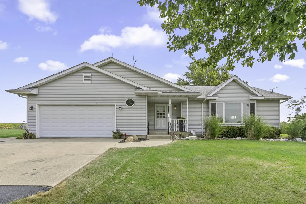 Unit for sale at 3472 N IL ST RT 23 Highway, Ottawa, IL 61350
