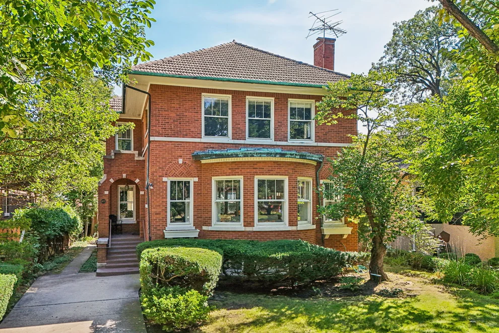 Unit for sale at 2677 Orrington Avenue, Evanston, IL 60201