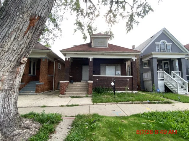Unit for sale at 7615 S Carpenter Street, Chicago, IL 60620