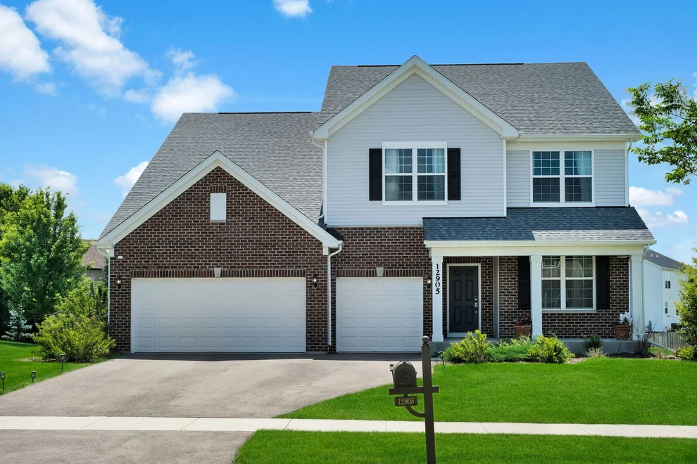 Unit for sale at 12905 Timber Wood Circle, Plainfield, IL 60544