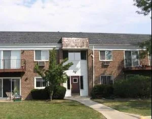 Unit for sale at 10369 Dearlove Road, GLENVIEW, IL 60025