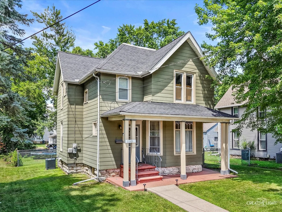 Unit for sale at 1101 W 4th Street, Dixon, IL 61021