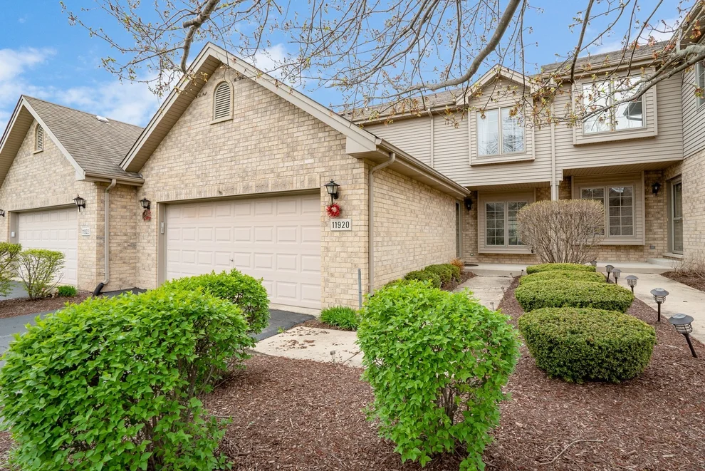 Unit for sale at 11920 Somerset Road, Orland Park, IL 60467