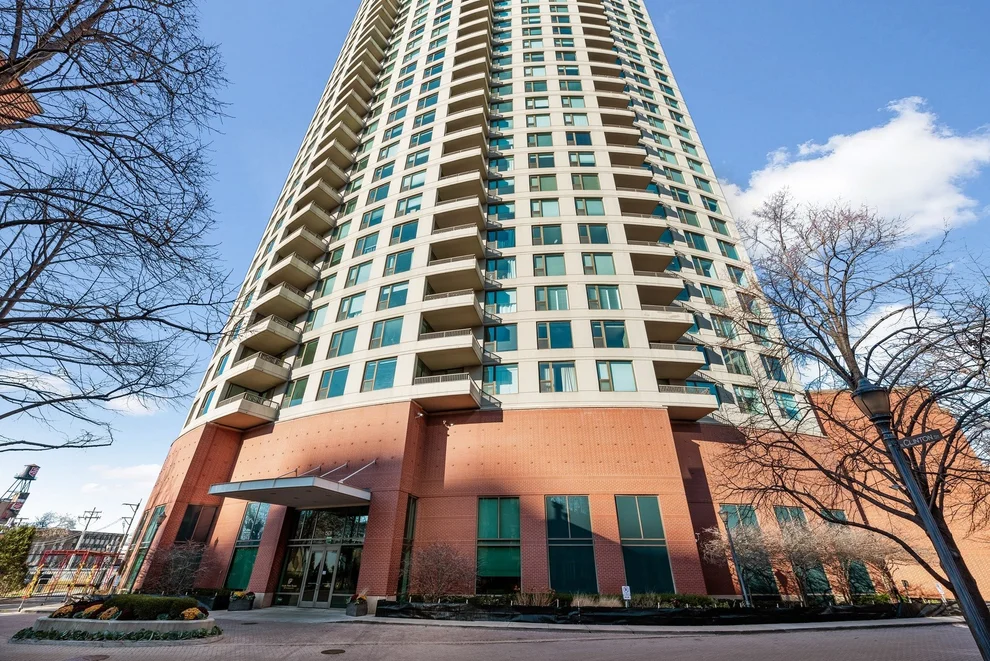 Unit for sale at 501 N Clinton Street, Chicago, IL 60654