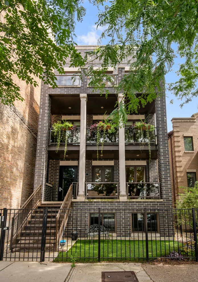 Unit for sale at 2147 N Southport Avenue, Chicago, IL 60614