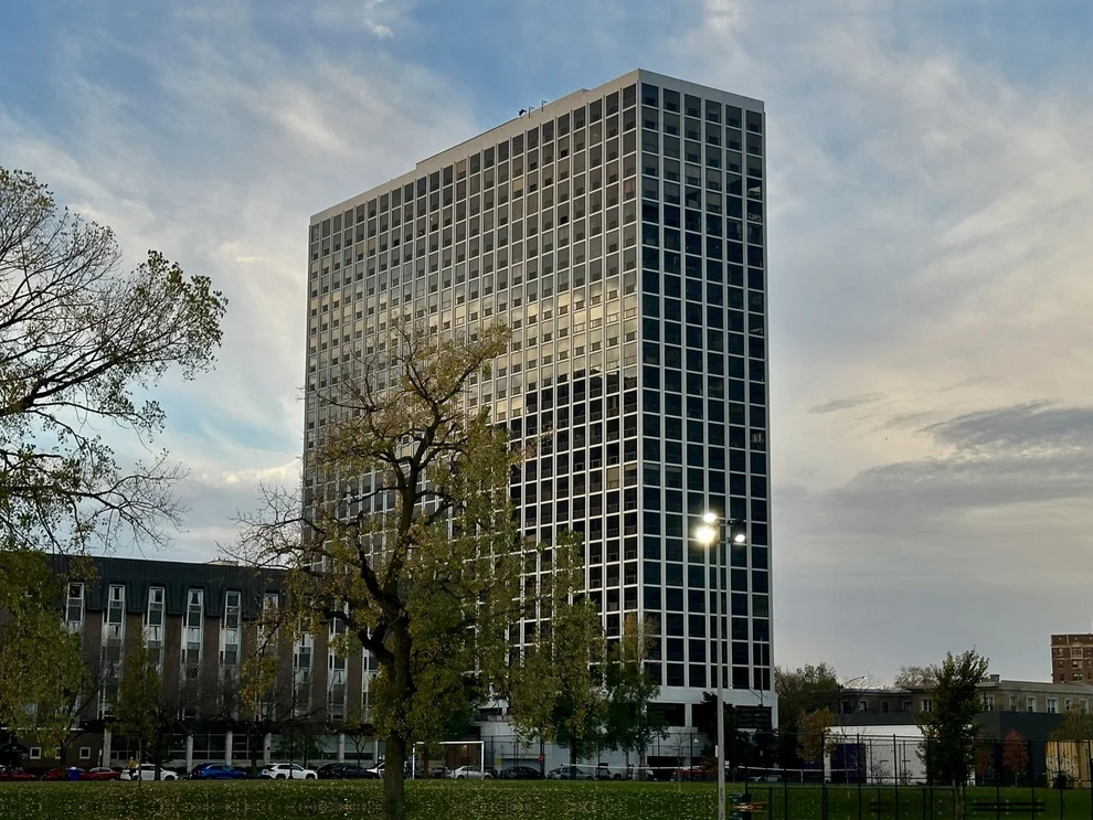 Unit for sale at 4343 N Clarendon Avenue, Chicago, IL 60613