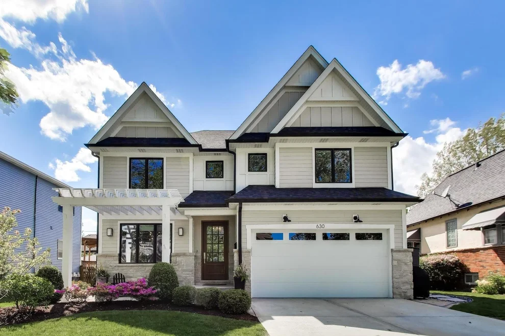 Unit for sale at 630 S Hillside Avenue, Elmhurst, IL 60126
