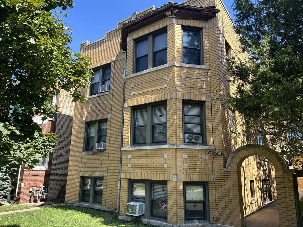 Unit for sale at 1929 Scoville Avenue, Berwyn, IL 60402