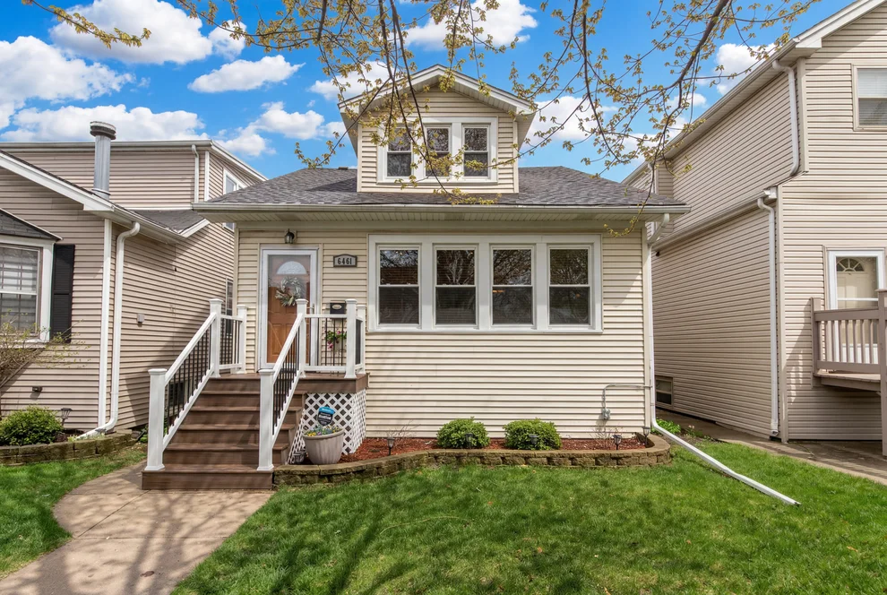 Unit for sale at 6461 W Raven Street, Chicago, IL 60631