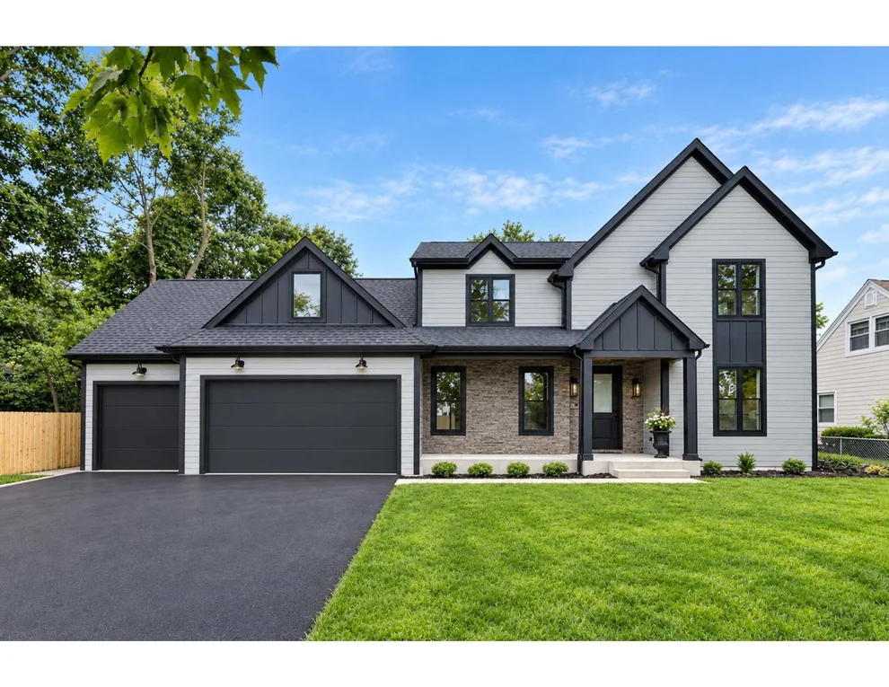 Unit for sale at 310 N Nottingham Avenue, Glenview, IL 60025