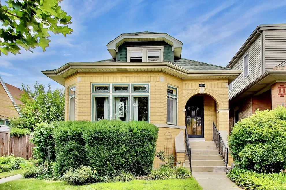 Unit for sale at 5829 N Mobile Avenue, Chicago, IL 60646
