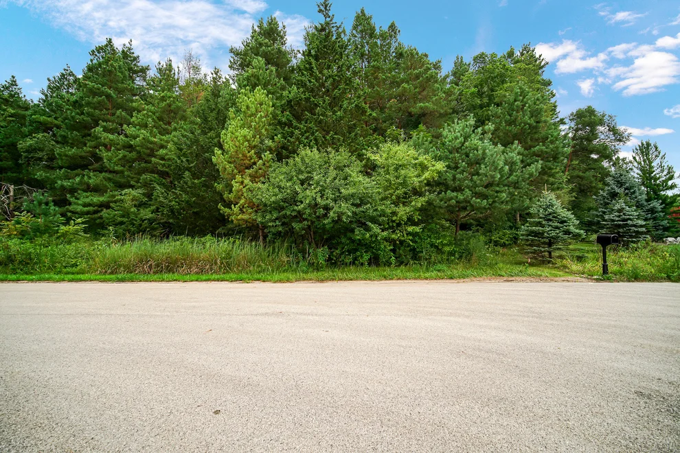 Unit for sale at 6783 W Creekside Drive, Long Grove, IL 60047