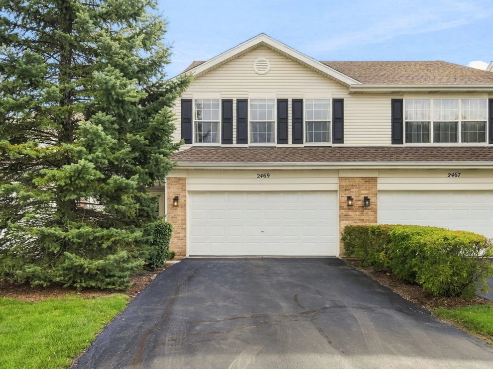 Unit for sale at 2469 Stoughton Circle, Aurora, IL 60502