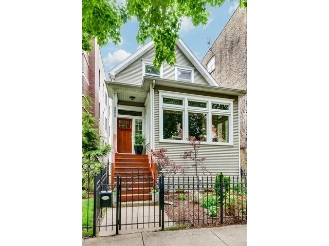 Unit for sale at 3825 N GREENVIEW Avenue, CHICAGO, IL 60613