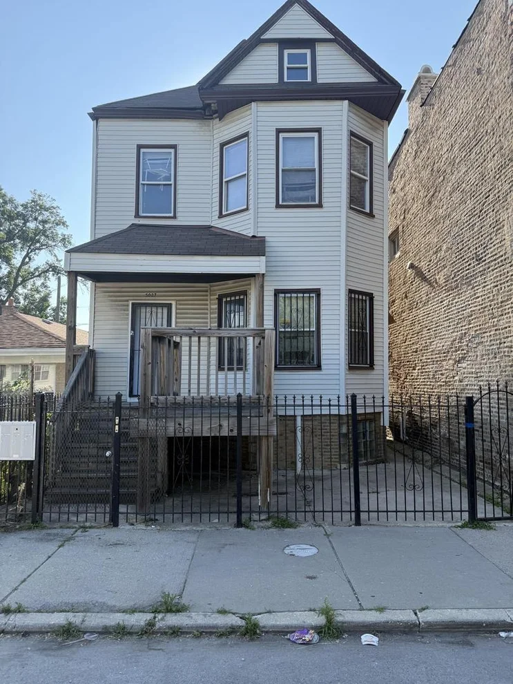 Unit for sale at 5027 S Racine Avenue, Chicago, IL 60609