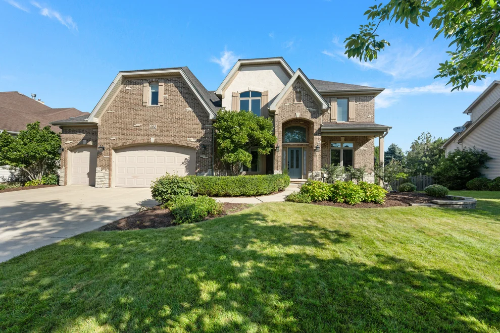 Unit for sale at 402 Deerfield Drive, Oswego, IL 60543