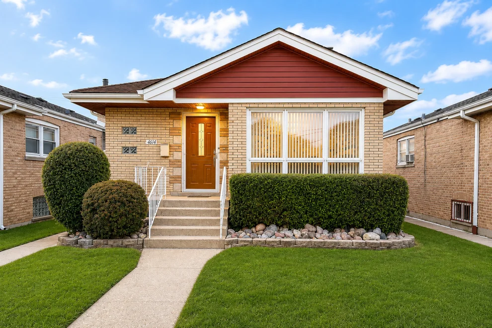 Unit for sale at 4614 W 87th Street, Chicago, IL 60652