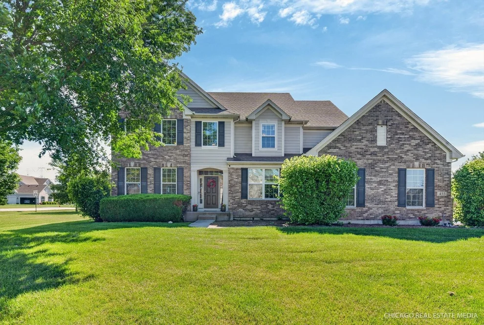 Unit for sale at 433 Kay Street, Crystal Lake, IL 60014