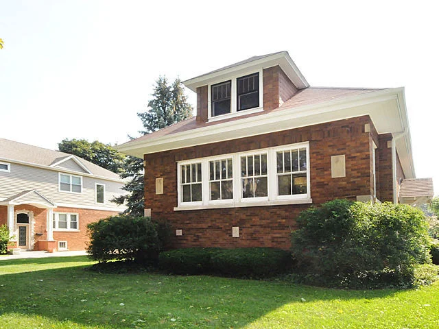 Unit for sale at 1129 Margret Street, DES PLAINES, IL 60016