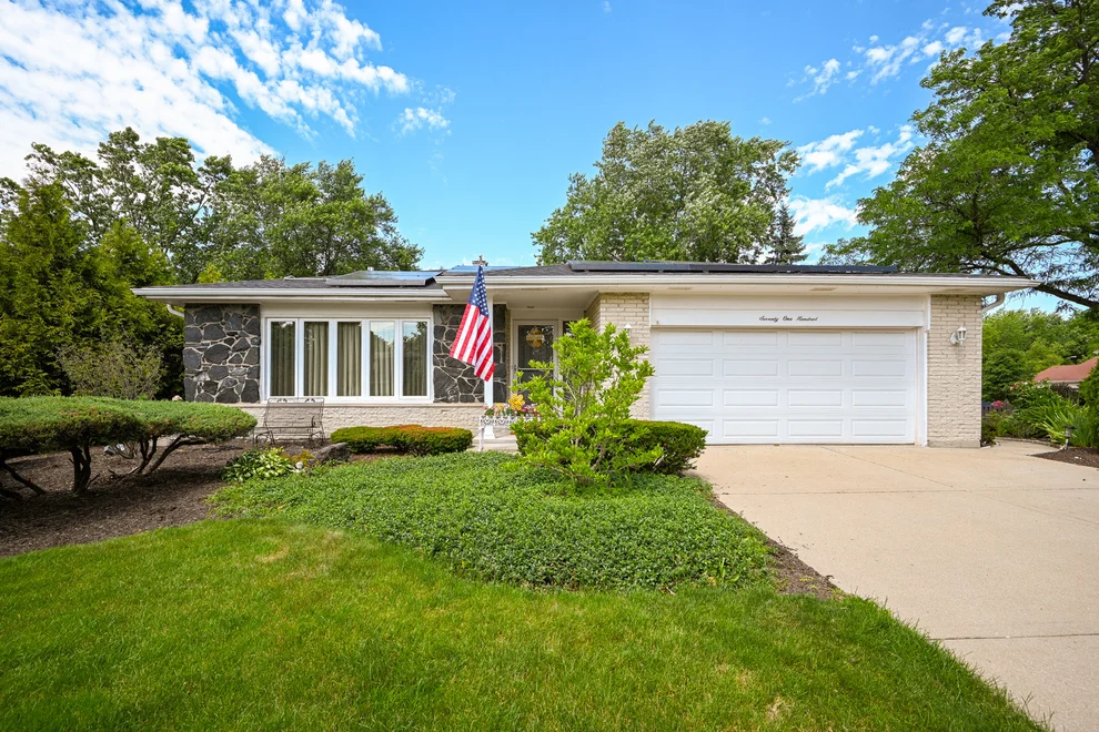 Unit for sale at 7100 Terrace Drive, Downers Grove, IL 60516