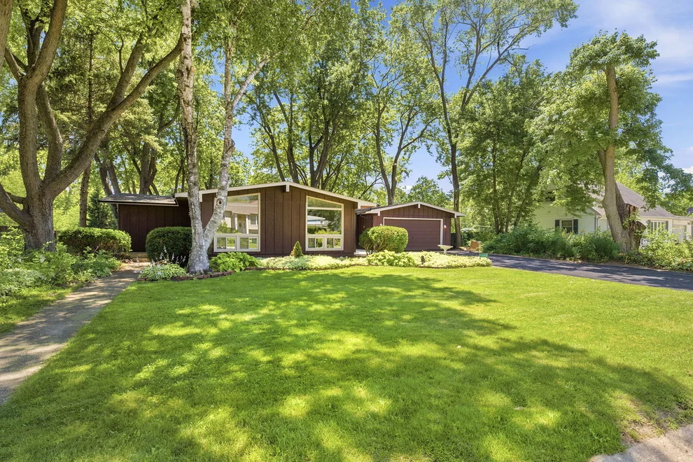 Unit for sale at 1305 Alicia Drive, Morris, IL 60450