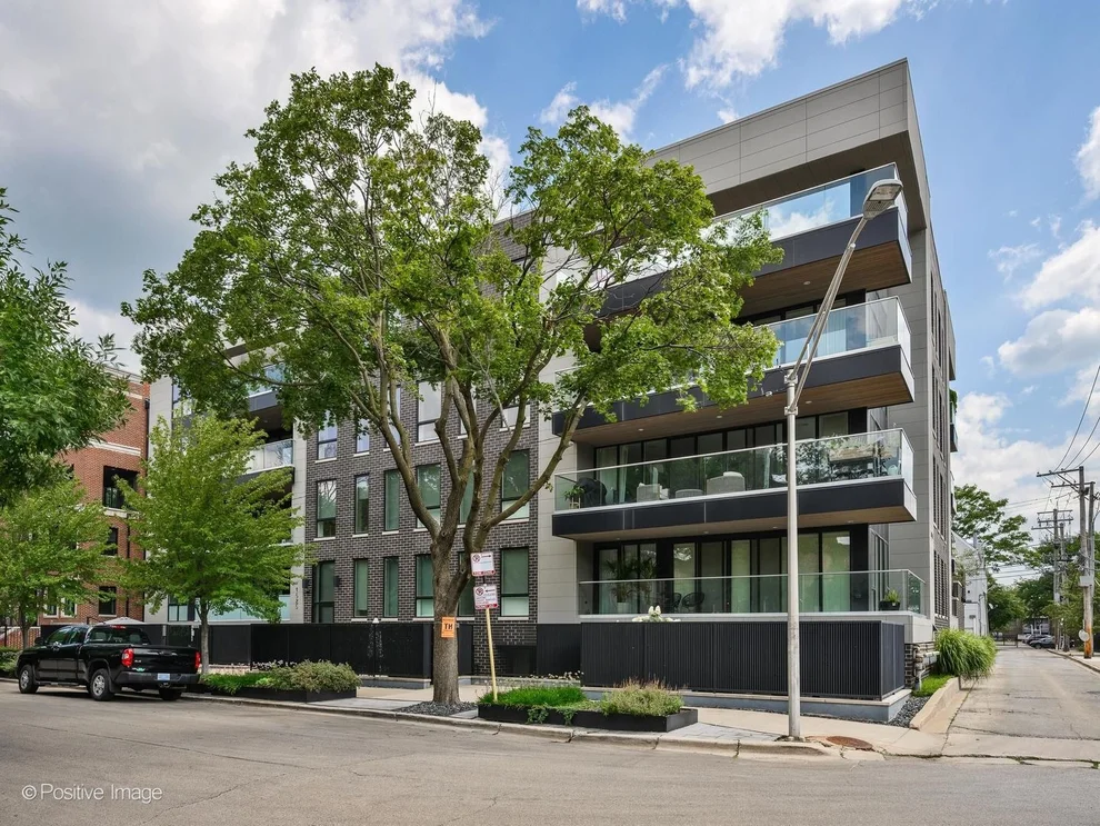 Unit for sale at 1625 N Burling Street, Chicago, IL 60614