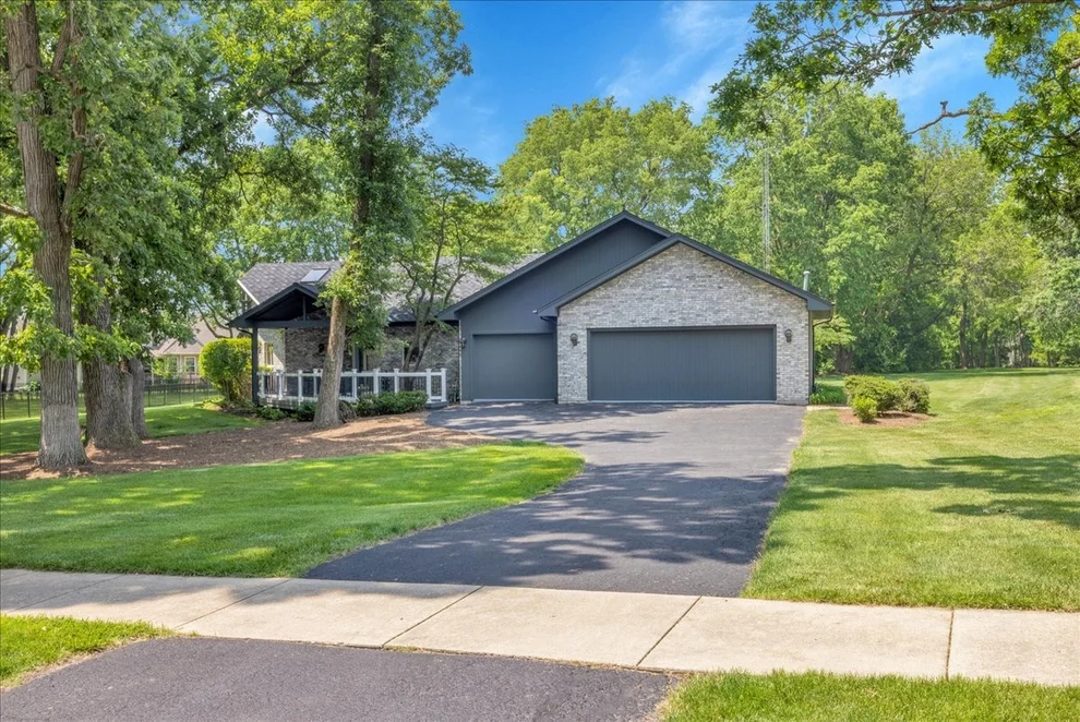 Unit for sale at 664 White Oak Way, Yorkville, IL 60560