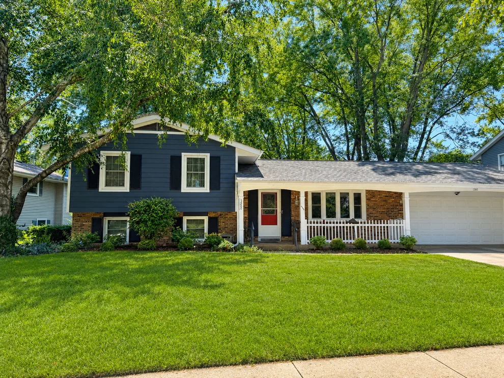 Unit for sale at 1260 Fellows Street, St. Charles, IL 60174