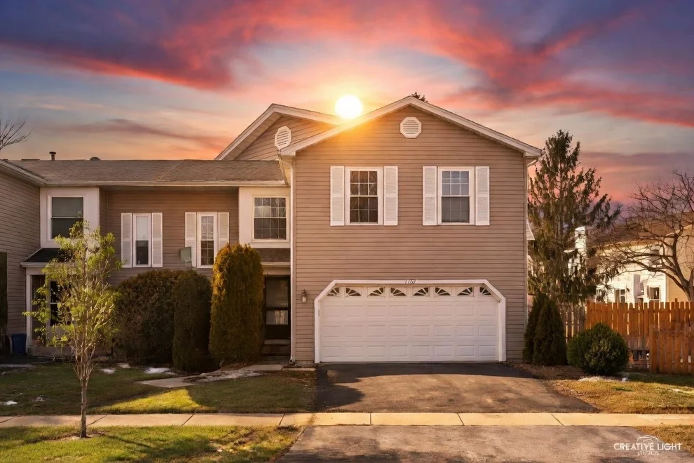 Unit for sale at 1102 Southbridge Lane, Schaumburg, IL 60194