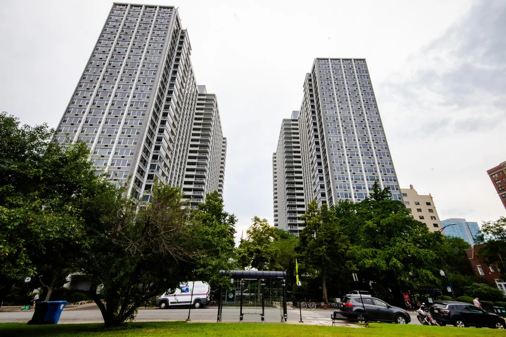 Unit for sale at 4250 N Marine Drive, Chicago, IL 60613
