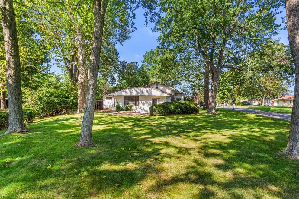 Unit for sale at 801 Ventura Road, Champaign, IL 61820