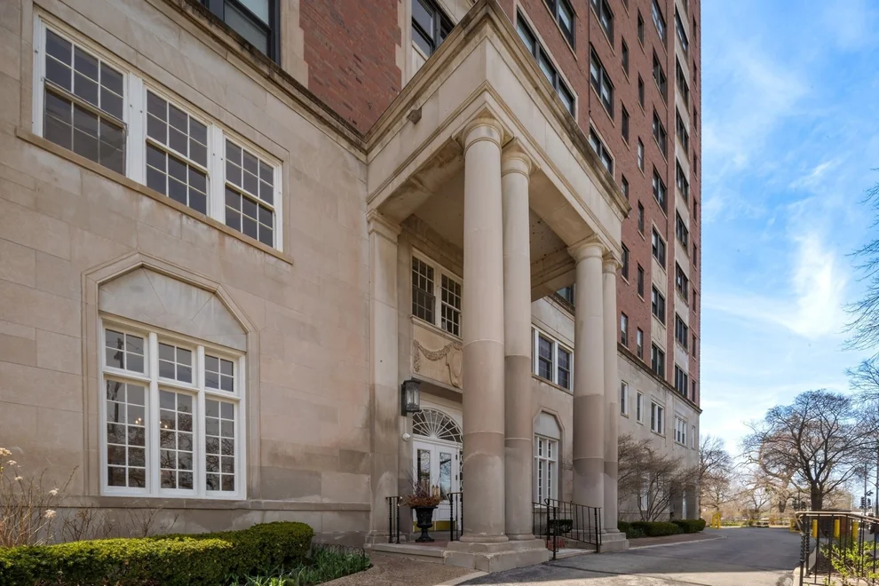 Unit for sale at 4300 N Marine Drive, Chicago, IL 60613