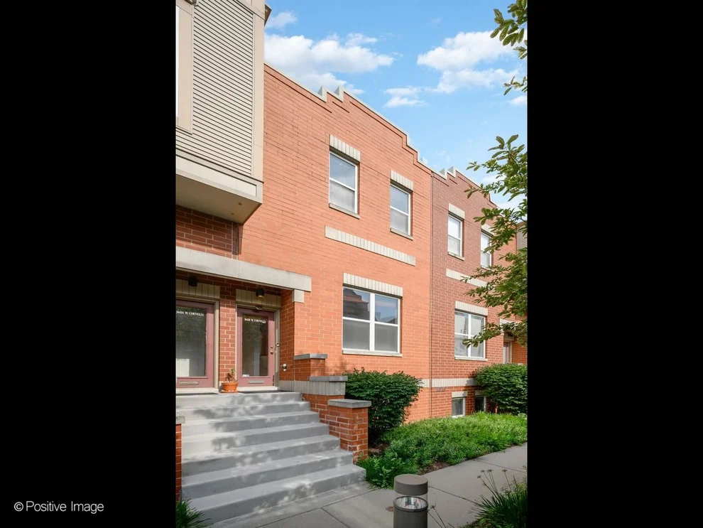 Unit for sale at 3643 W CORNELIA Avenue, Chicago, IL 60618