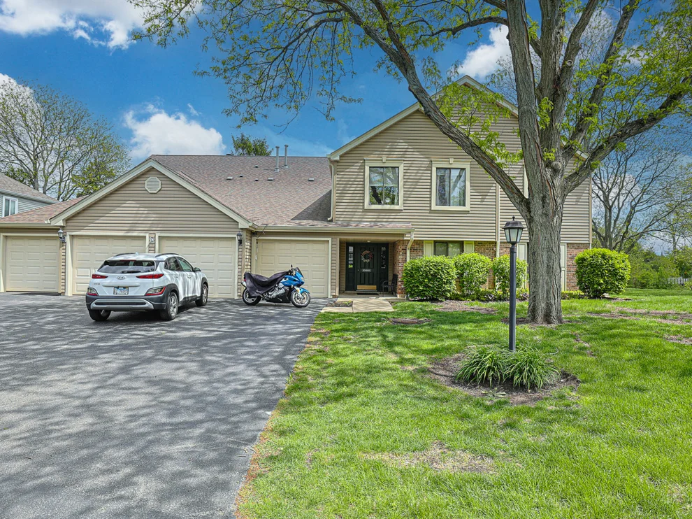 Unit for sale at 0N061 Coniston Court, Winfield, IL 60190