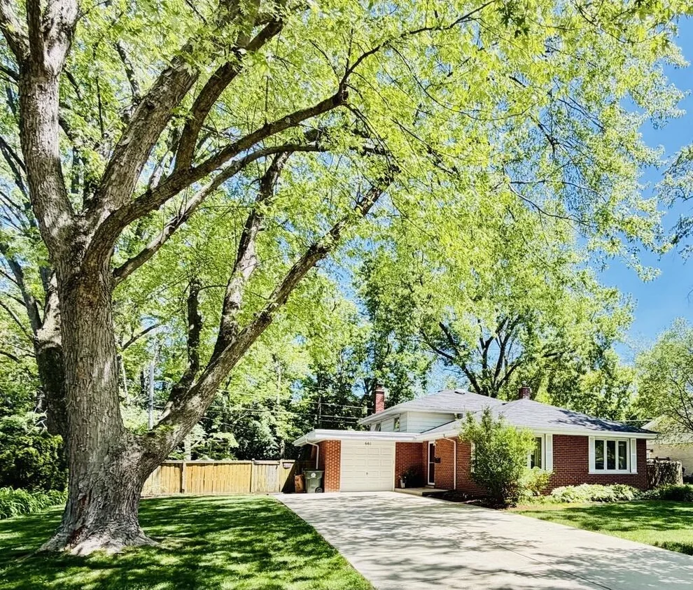 Unit for sale at 661 N Wren Avenue, Palatine, IL 60067
