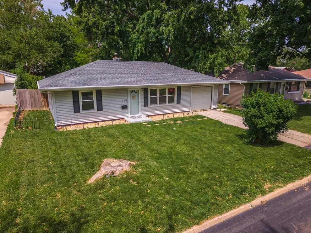 Unit for sale at 906 Fairchild Avenue, Normal, IL 61761