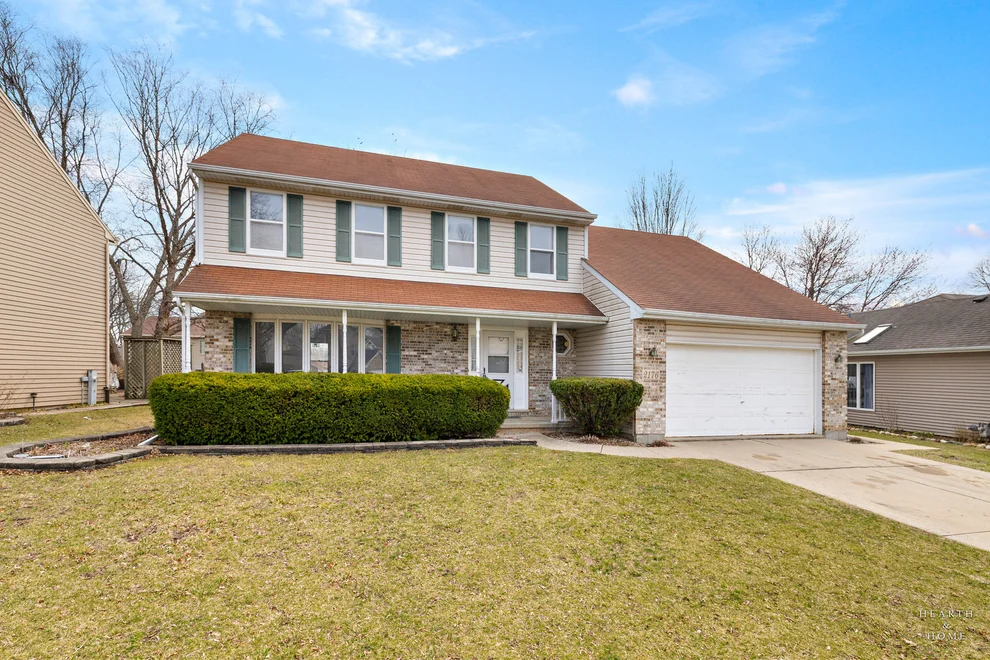 Unit for sale at 2176 Jordan Lane, Elgin, IL 60123