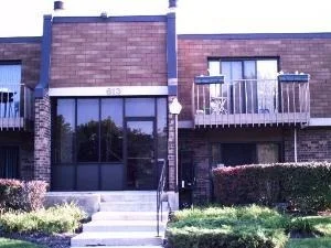 Unit for sale at 613 Limerick Lane, Schaumburg, IL 60193