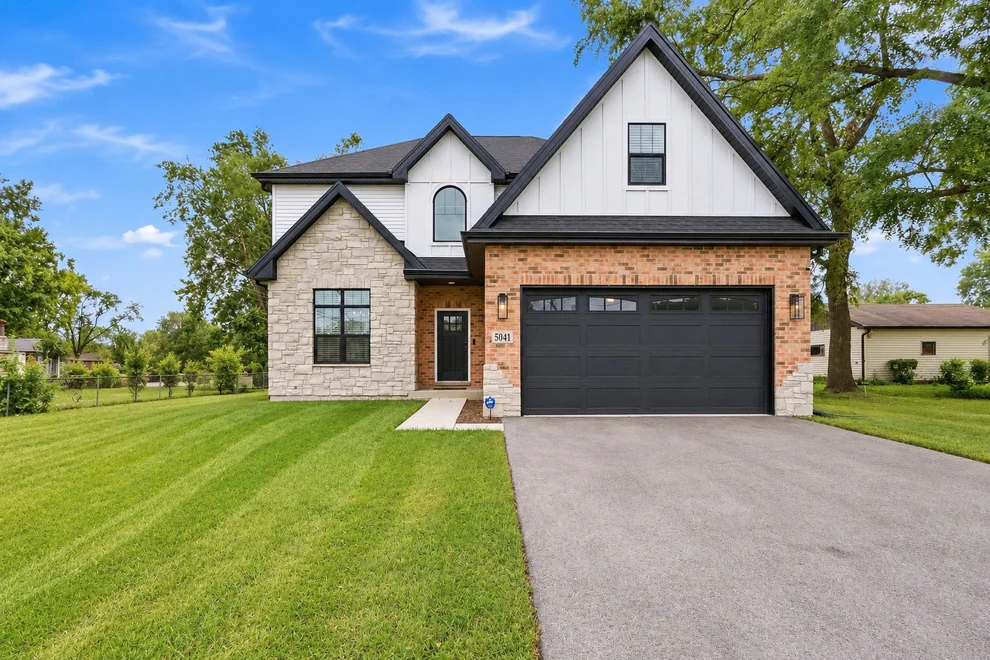 Unit for sale at 5041 137th Street, Crestwood, IL 60418