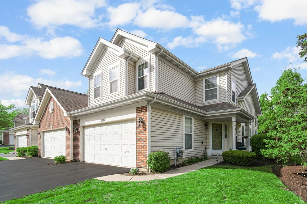 Unit for sale at 2117 Peach Tree Lane, Algonquin, IL 60102
