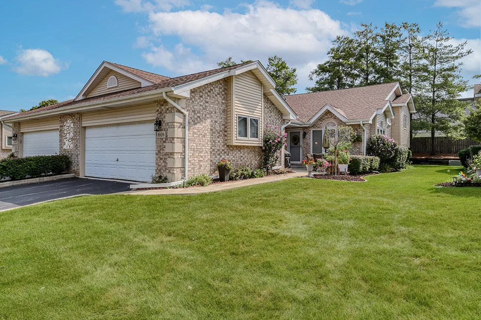 Unit for sale at 16109 Lake Villa Avenue, Tinley Park, IL 60477