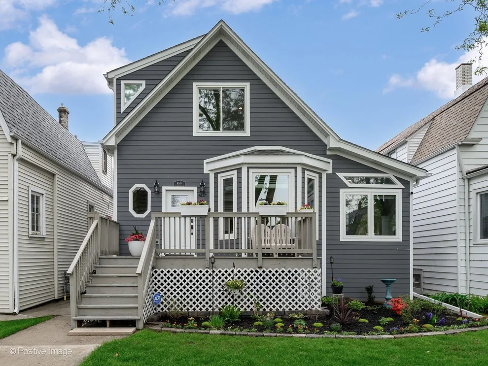 Unit for sale at 4637 W Patterson Avenue, Chicago, IL 60641